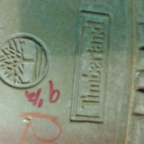 Men's size 9.5 brown work boots used. - Picture 4 of 8